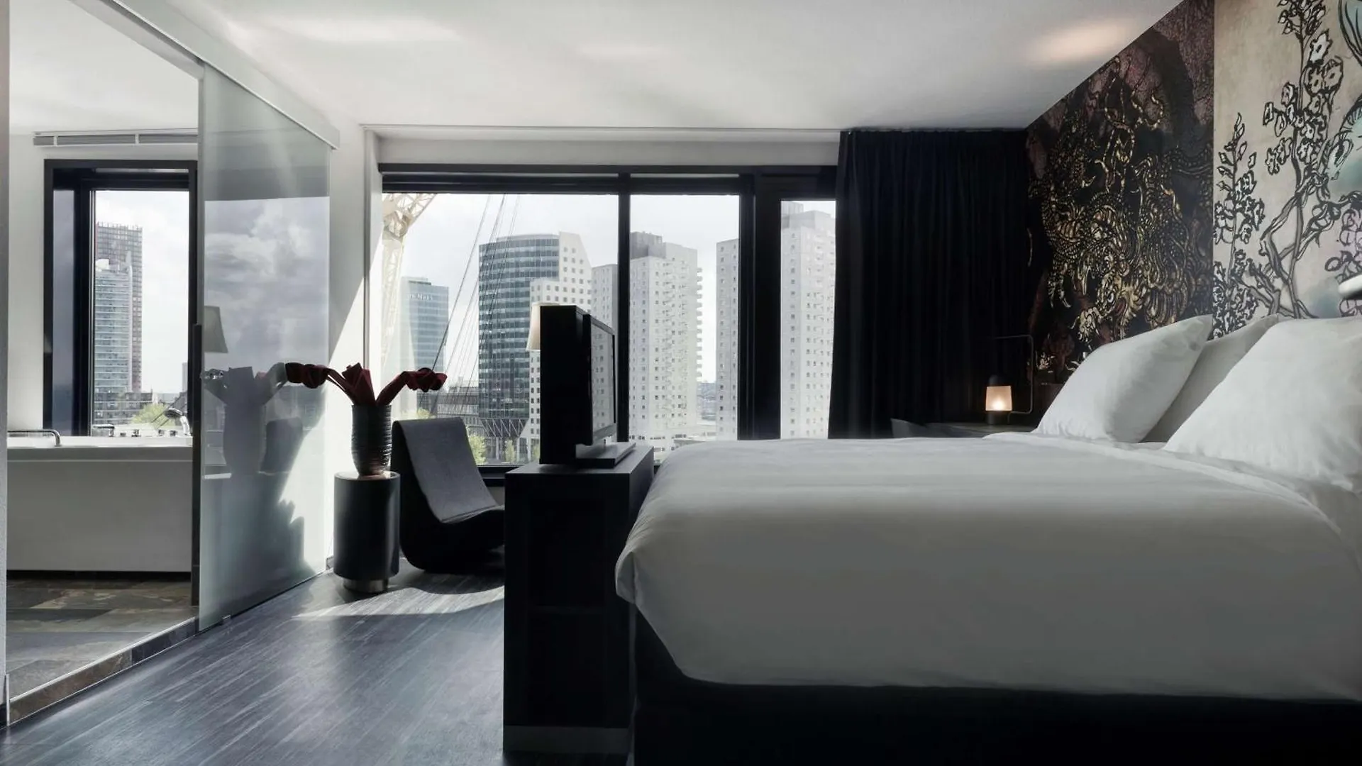 Mainport Hotel Rotterdam, A Hilton Affiliate Hotel  Rotterdam