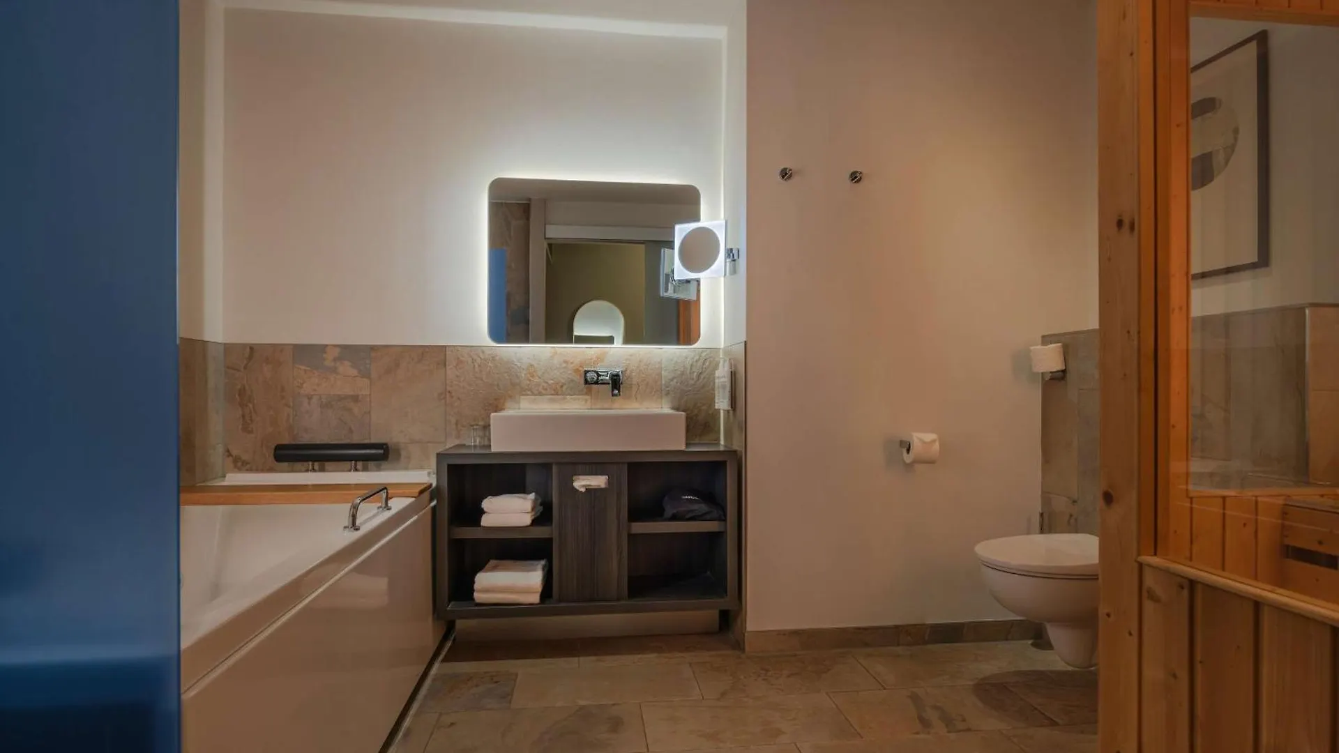 ****  Mainport Hotel Rotterdam, A Hilton Affiliate Hotel Pays-Bas